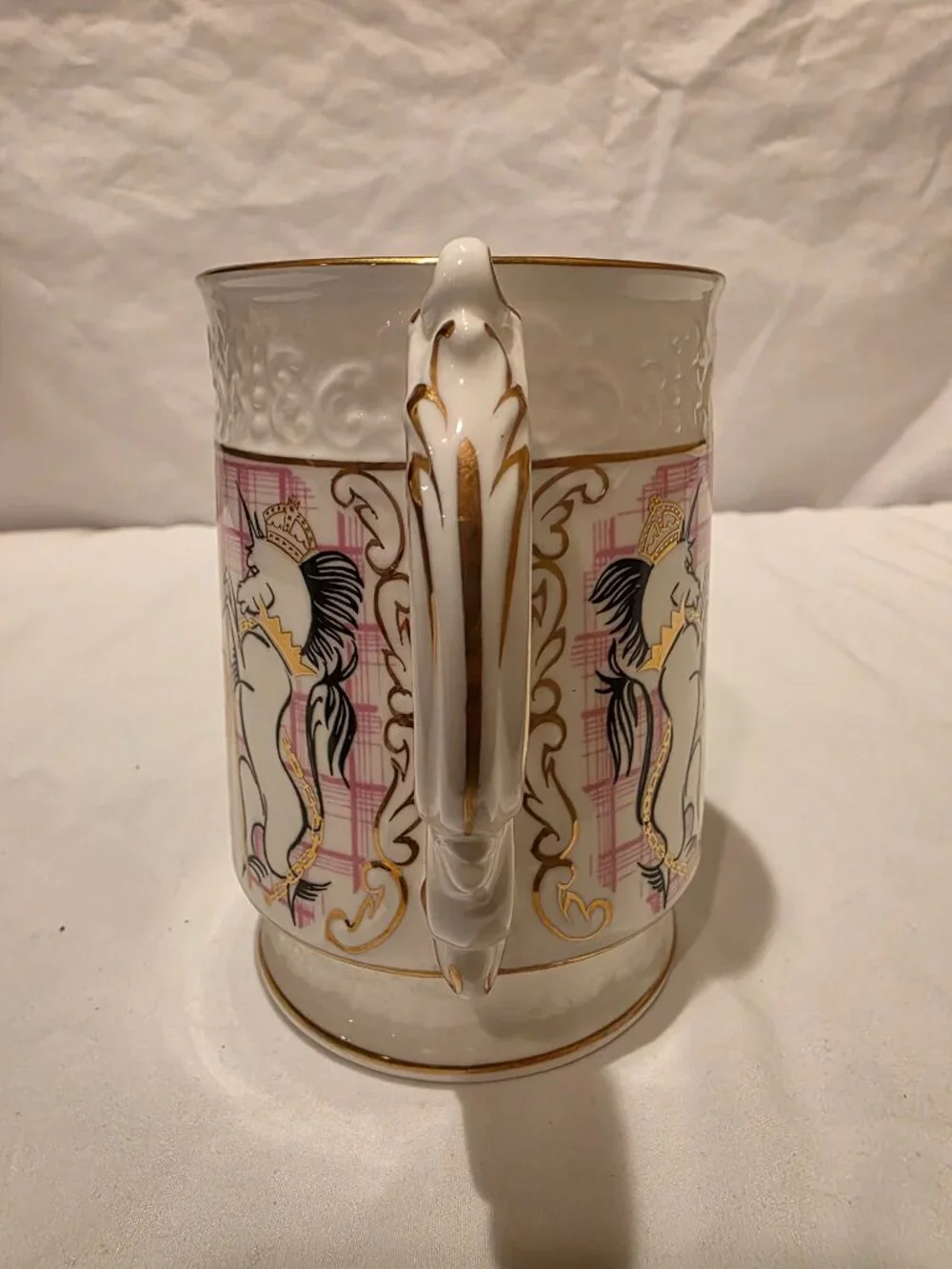 COALPORT ENGLAND VINTAGE THE SCOTTISH SCENE BONE CHINA MUG GOLD GILT TRIM